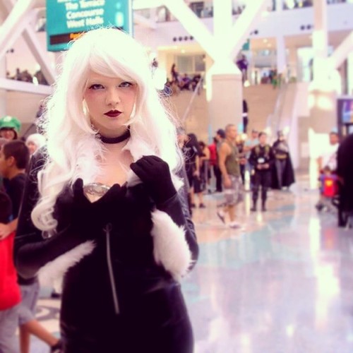 shadowcat #latergram #comikaze13 #comikaze2013 #comikaze #comikazeexpo #comicbookconvention #comicbookgeek #ilovenerds #nerdalert #iheartgeeks #sexy #sexyvillains #villains #comics #cosplay #cosplayers #costume #losangeles