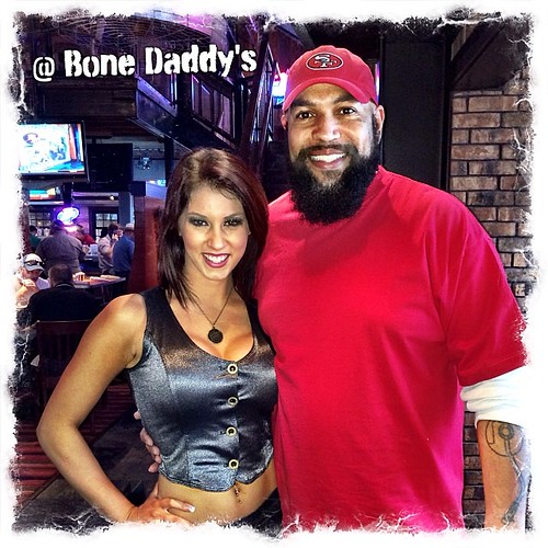 Lunchin' @bone_daddys enjoying @staceyygordon oh and the food! #sexy #cutiepie #biguglyguy #beard #beardo #beardgang #beardporn #PartyStarter