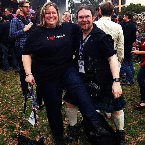 One of us has sexy legs... Hint, it's @ewanspence. ;-) #sxsw