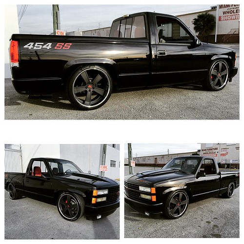 Mean throwback! 1990 454ss fully built! Sporting a set of 22x9.0 and 22x10.5' COR AX504 design wheels with 5.5' rear lip. #corwheels #classic #chevy #chrome #matteblack #454 #lowrider #truck #stancenation #sexy