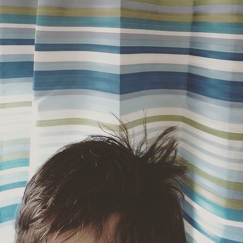 My hair is always so sexy in the morning. #shorthair #shorthairproblems #cowlick